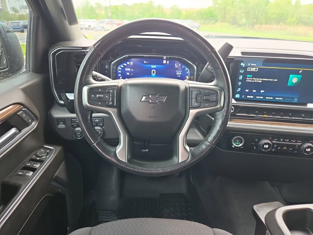 2022 Chevrolet Silverado 1500 RST - Photo 12