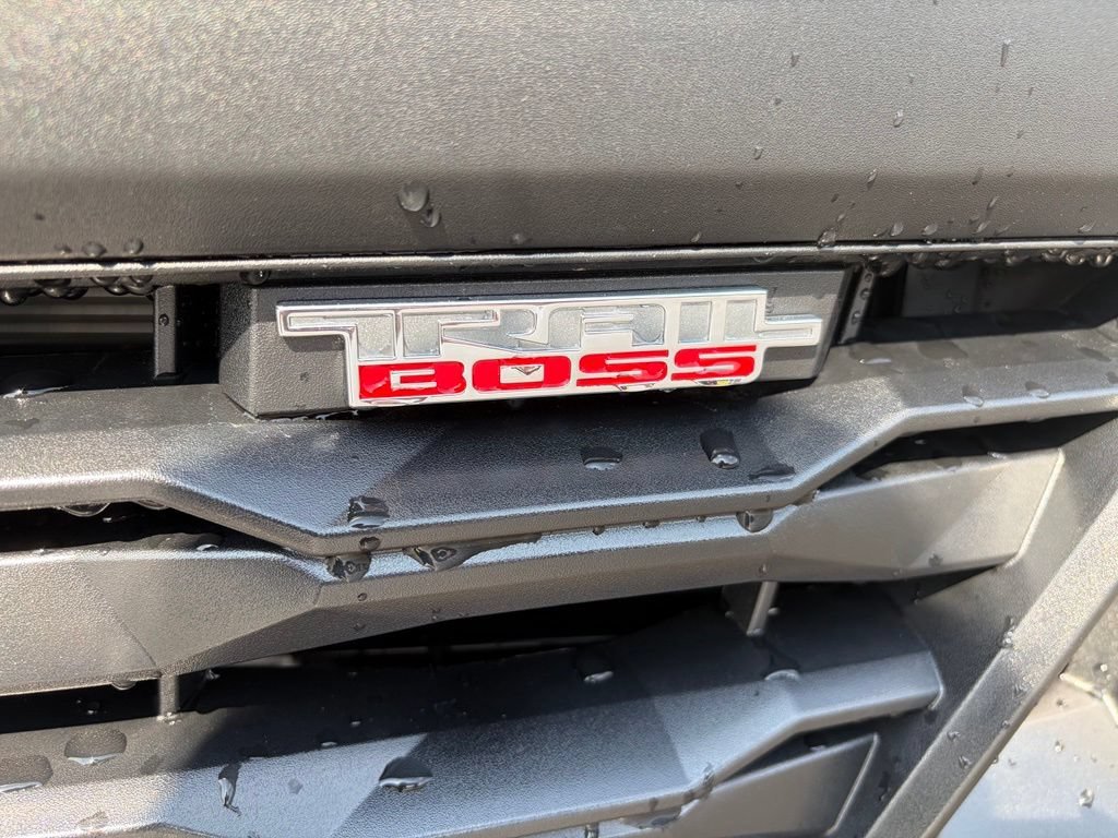 2026 Chevrolet Colorado Trail Boss - Photo 10