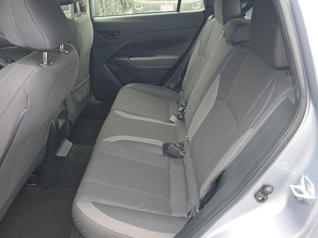 Used 2024 Ice Silver Metallic Subaru  image 29