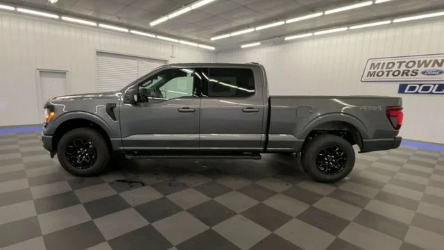 New 2026 Carbonized Gray Metallic Ford XLT image 5
