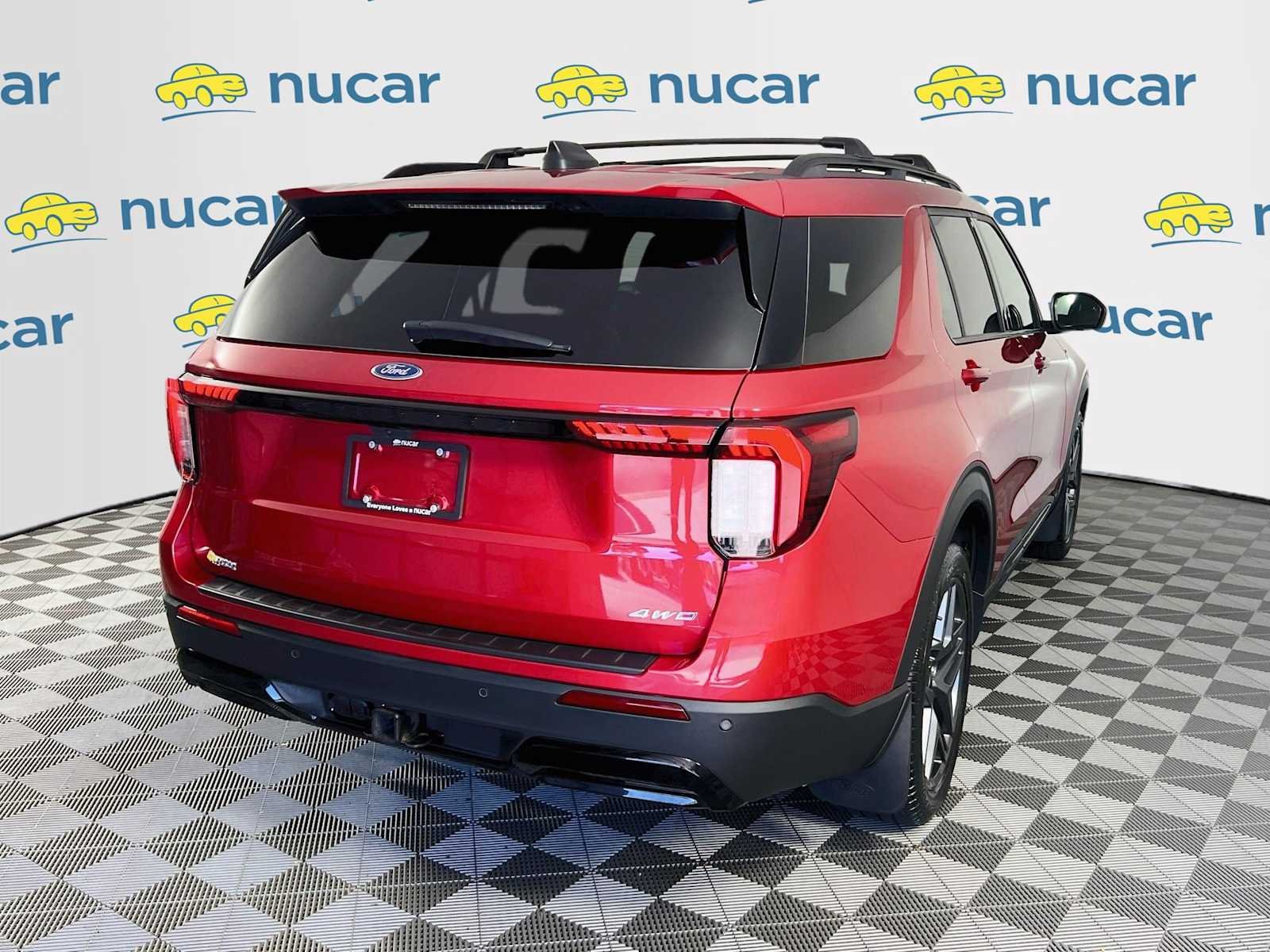 Used 2025 Rapid Red Metallic Tinted Clearcoat Ford ST-Line image 7