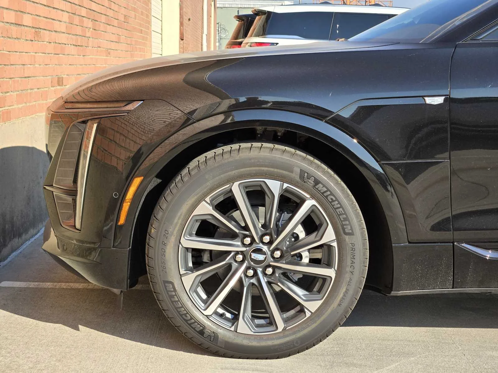 2027 Cadillac LYRIQ Sport - Photo 6