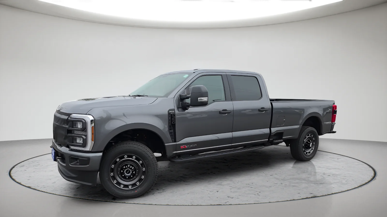 New 2027 Gray Ford XLT image 12