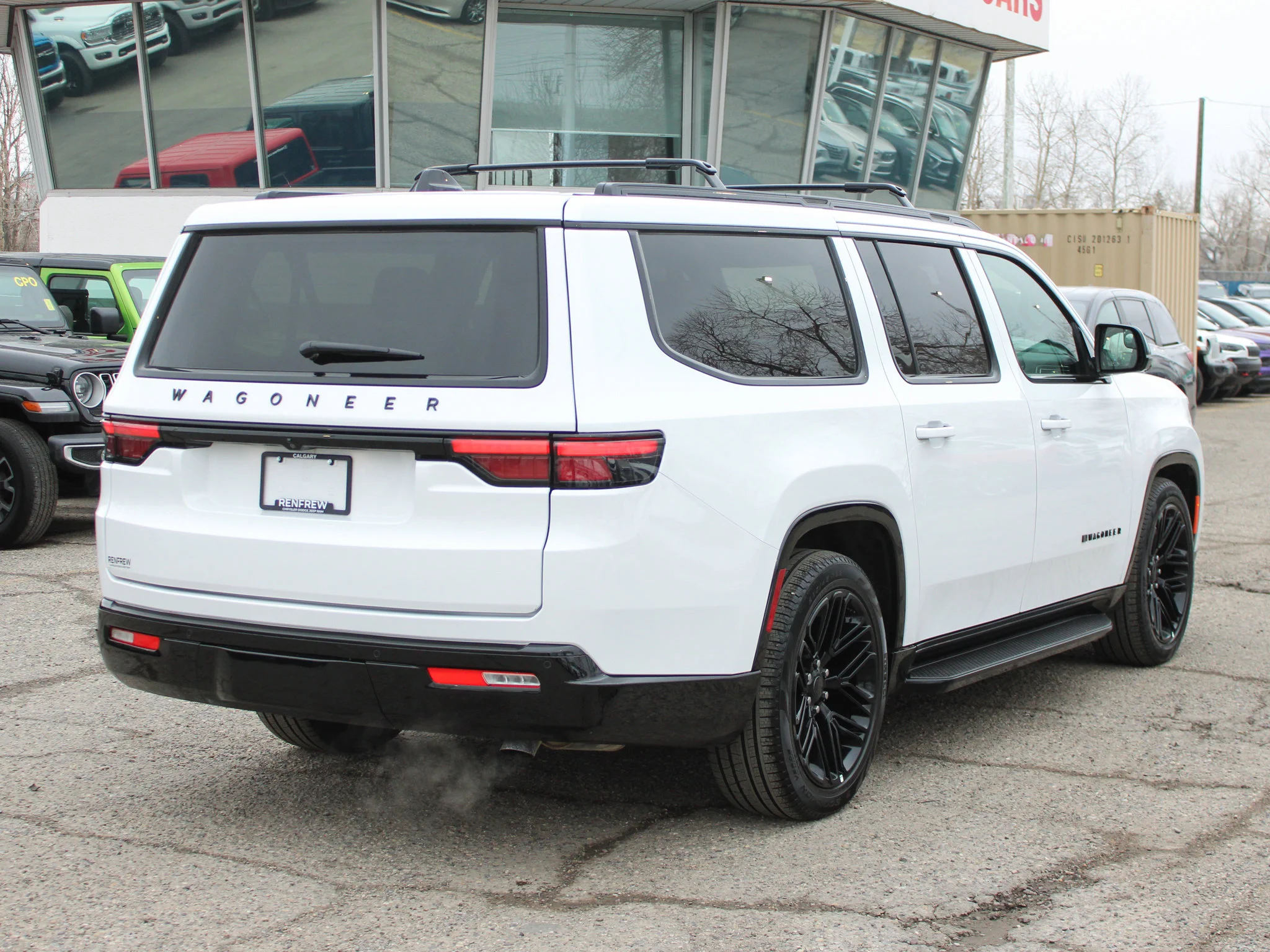 Used 2025 White Jeep Series II Carbide * HD Trailer?Tow | Three Panel Sunroof | 8 Seats | Heated Seats | Apple CarPlay image 20