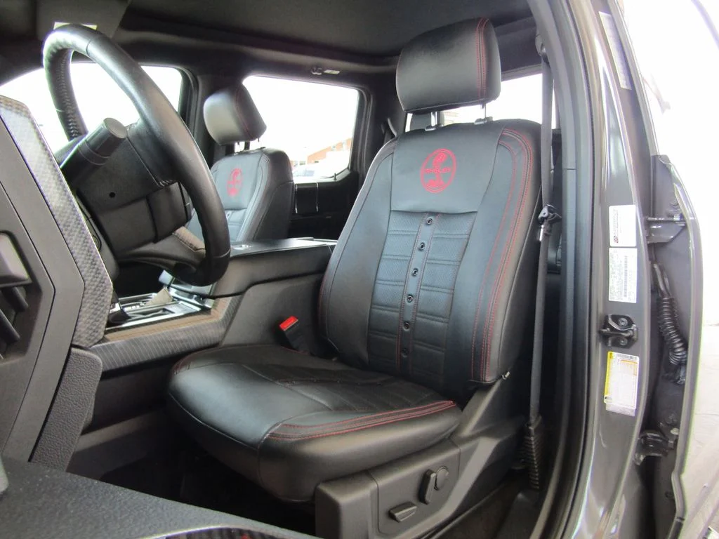 Used 2019  Ford Lariat image 27
