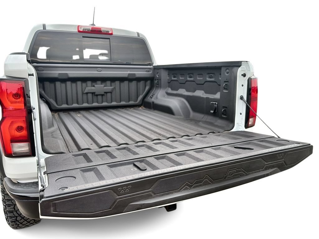 Used 2025 Summit White Chevrolet ZR2 image 27