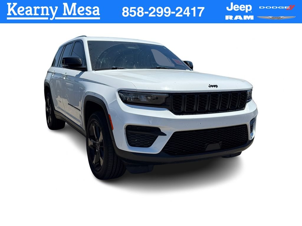 Used 2024 White Jeep Altitude X image 1