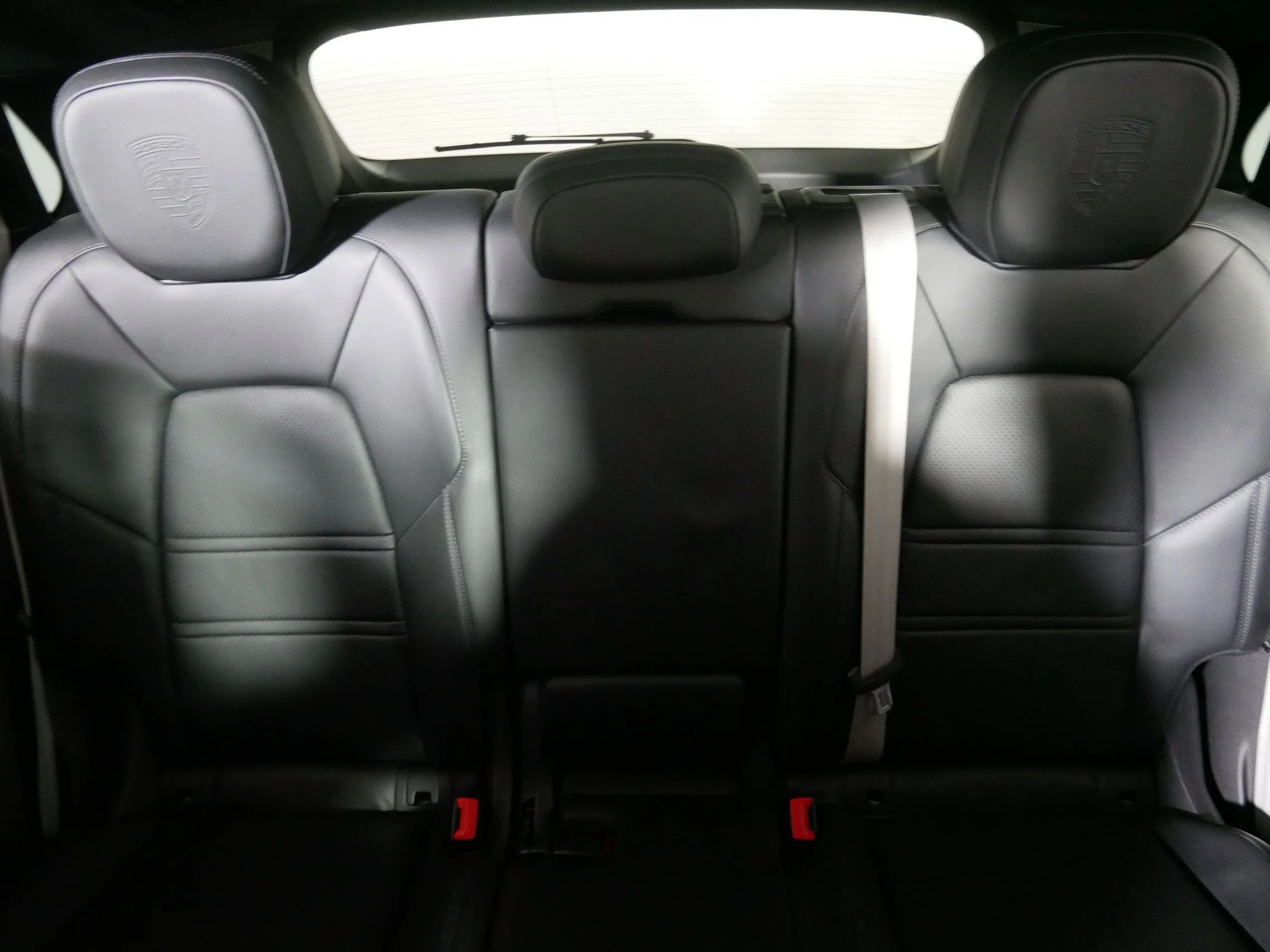 2022 Porsche Cayenne Platinum Edition - Photo 13