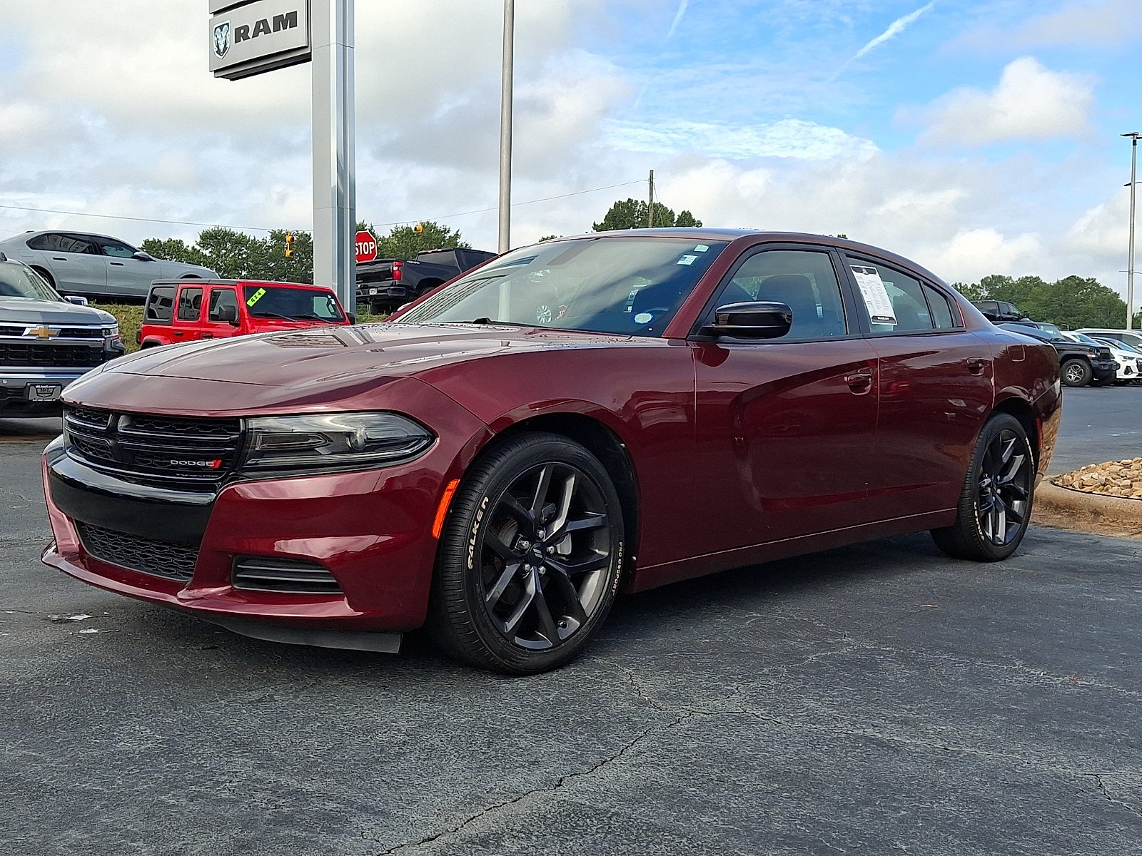 Used 2022 Octane Red Pearlcoat - PRV Dodge SXT RWD image 3