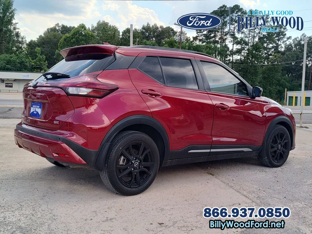 Used 2024 Scarlet Ember Nissan SR image 8
