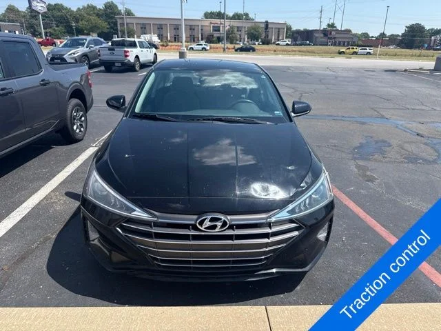 Used 2019 Phantom Black Hyundai SE image 8