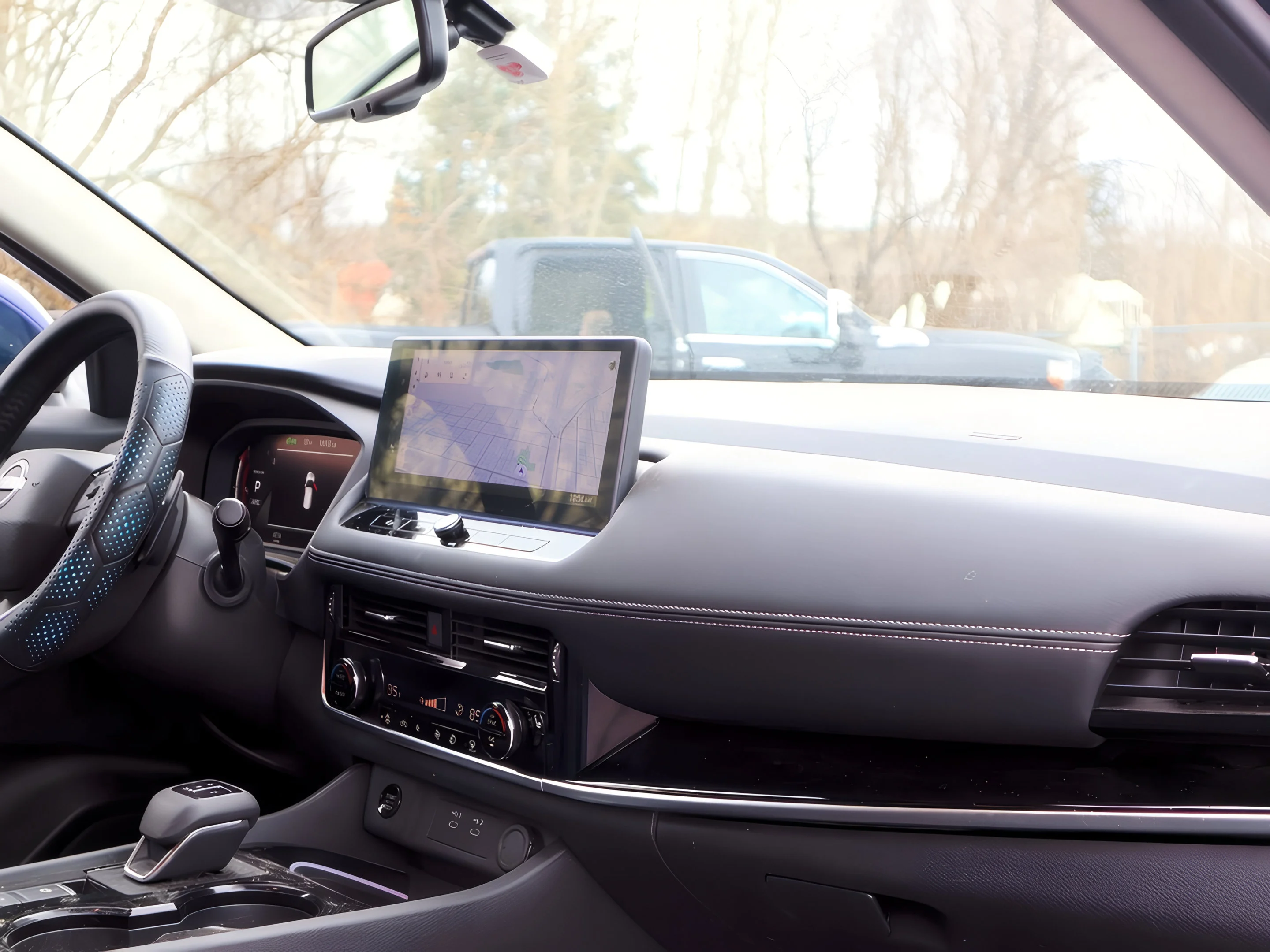 2025 Nissan Rogue SL - Photo 24