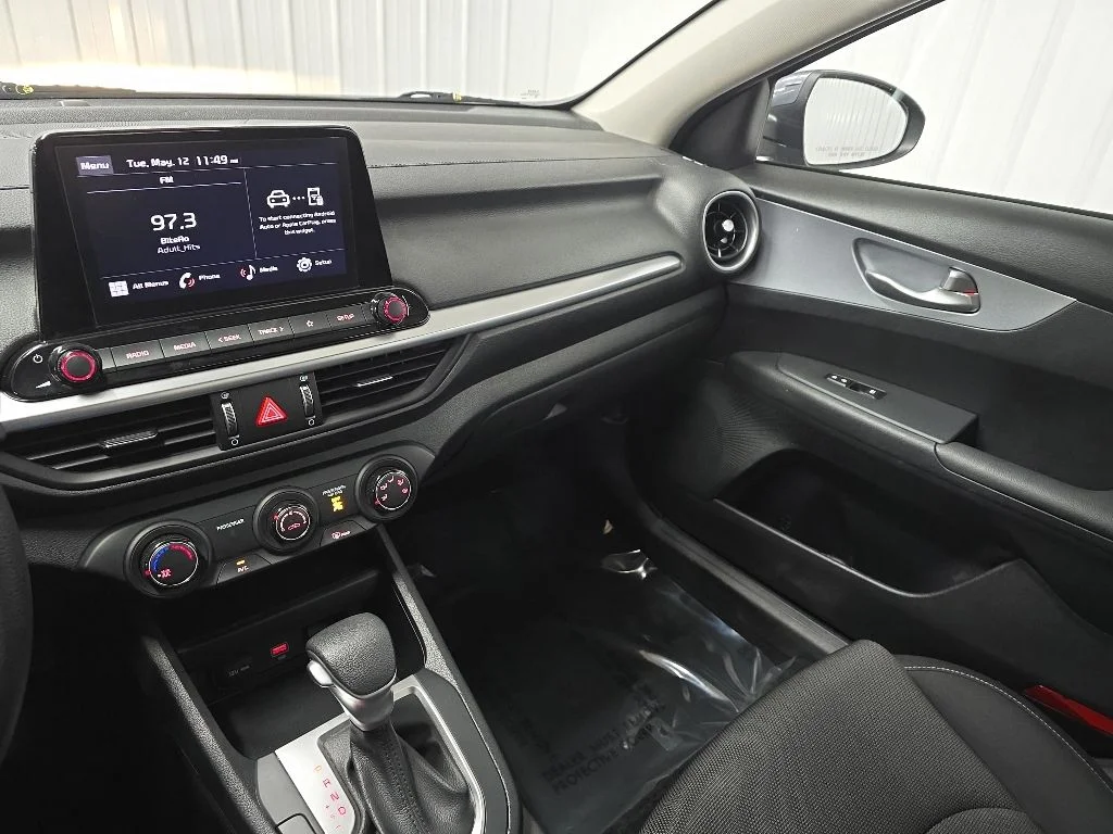 Used 2023 Gray Kia LXS image 25
