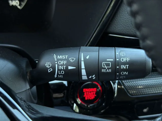 Used 2025 White Honda EX-L image 30