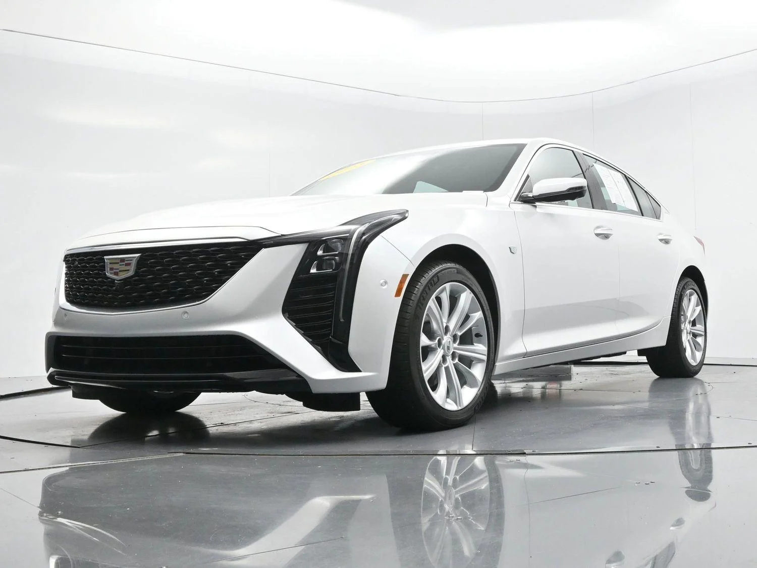 Used 2025 Crystal White Tricoat Cadillac Premium Luxury image 49