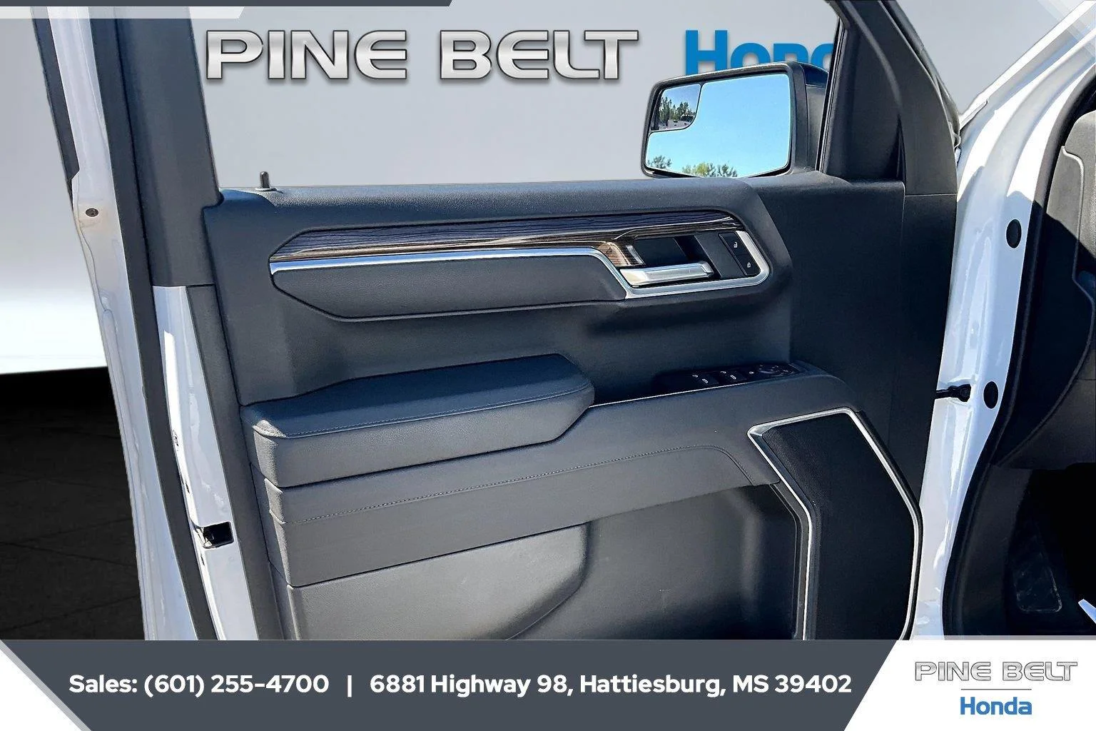 Used 2026 Summit White Chevrolet RST image 17