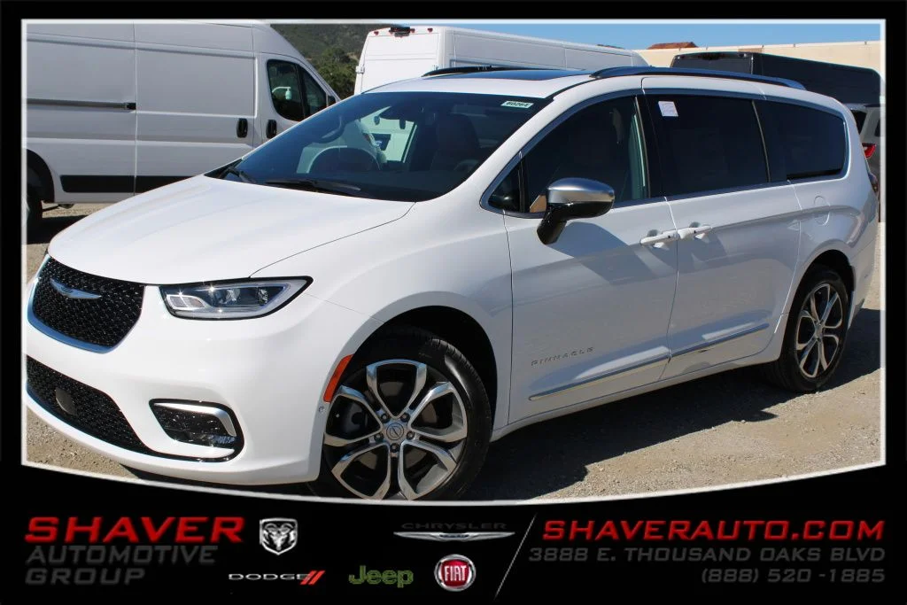 2026 Chrysler Pacifica Pinnacle AWD's photo