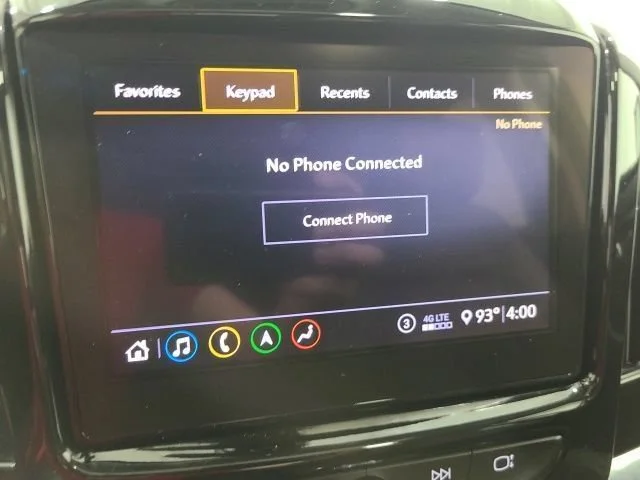 Used 2020 Iridescent Pearl Tricoat Chevrolet High Country image 35