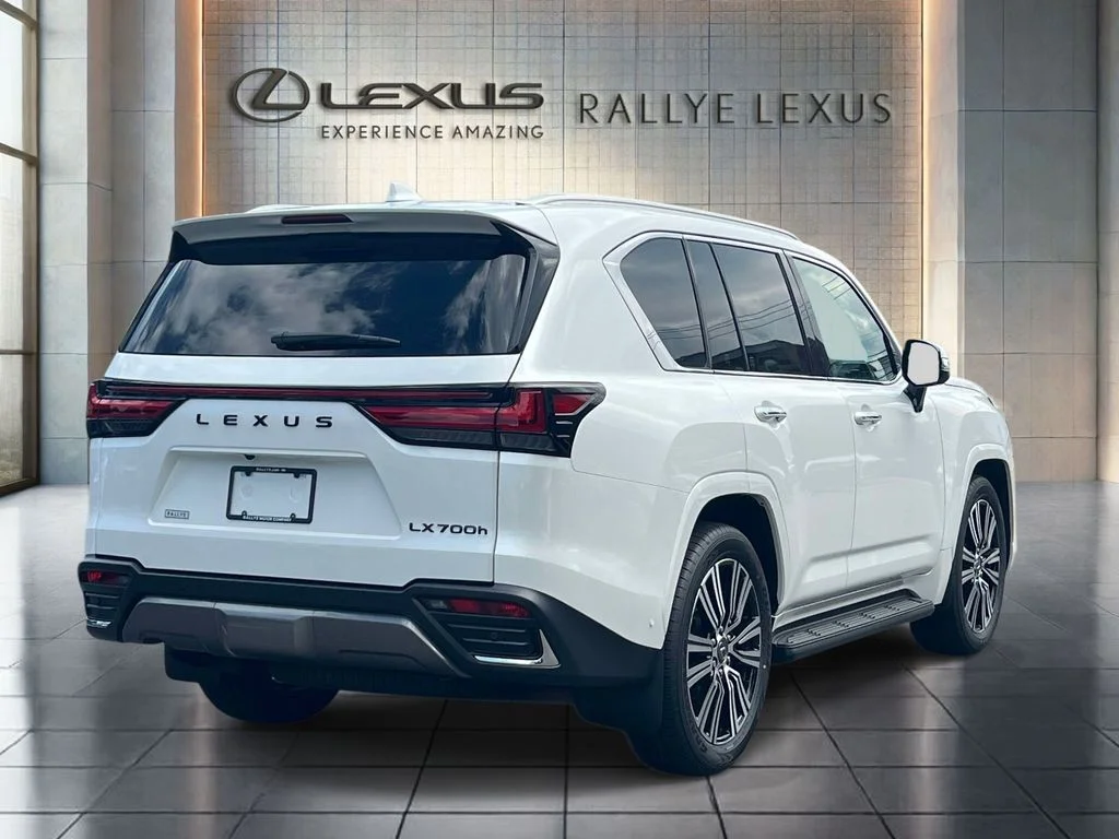 2026 Lexus LX 700h Luxury - Photo 6