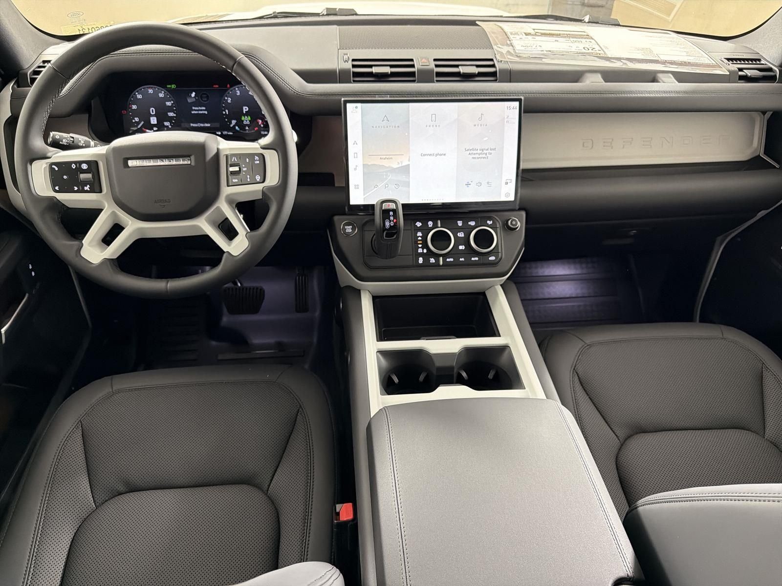 2026 Land Rover Defender X-Dynamic SE - Photo 10
