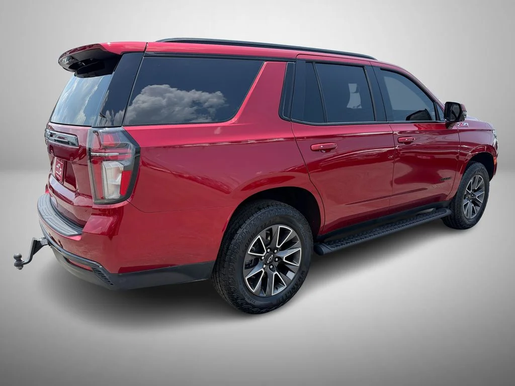 Used 2023 Red Chevrolet Z71 image 3
