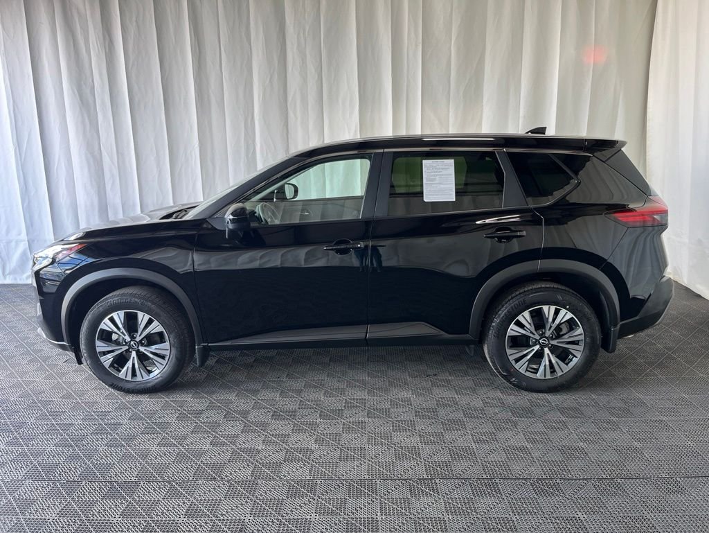 Used 2023 Black Nissan SV image 28