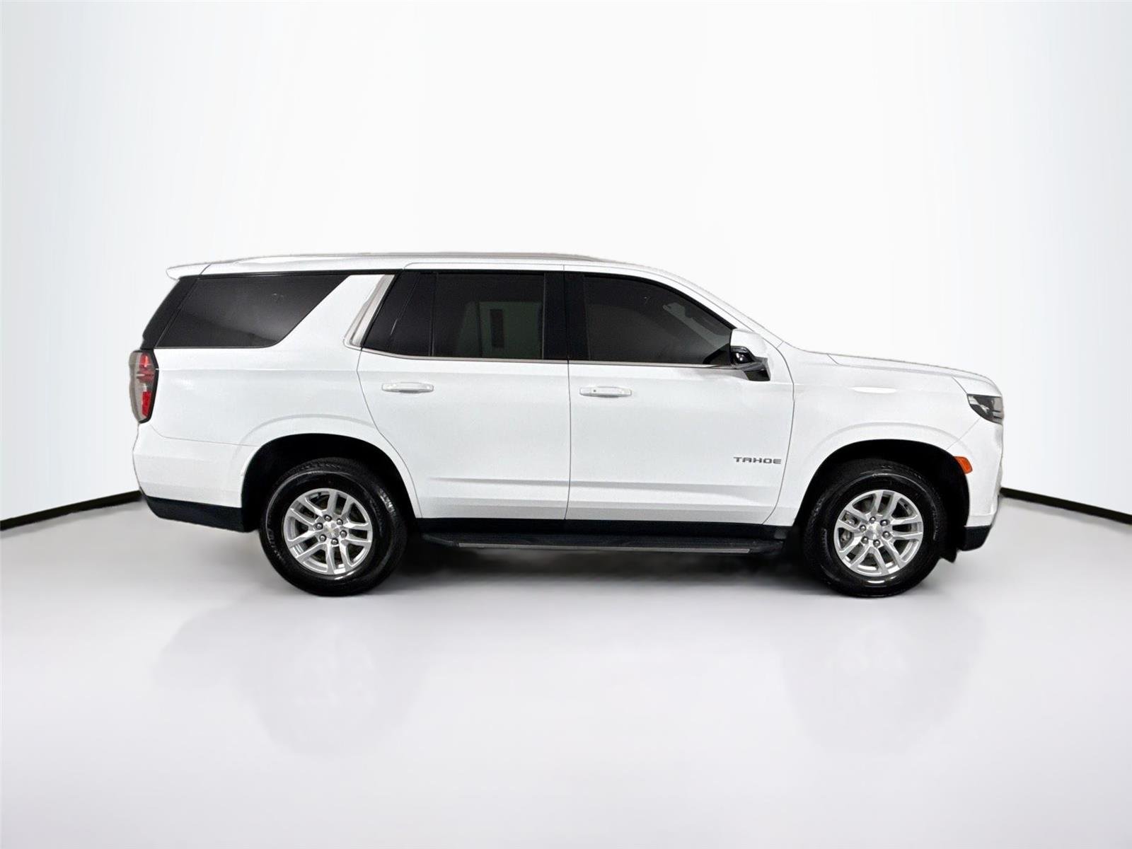 Used 2022 Summit White Chevrolet LT image 11