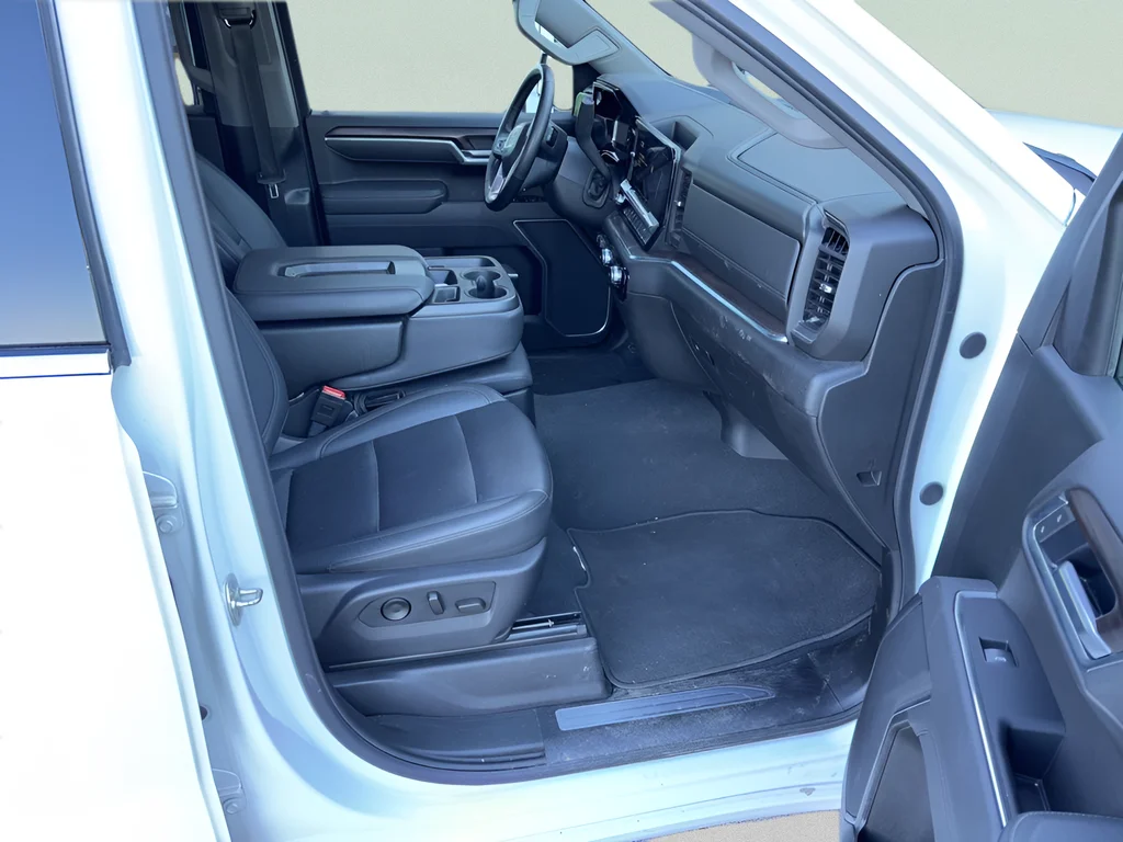 Used 2025 Summit White GMC SLT image 12