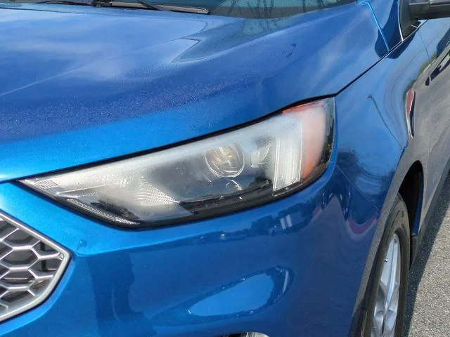 Used 2024 Blue Ford SEL image 9
