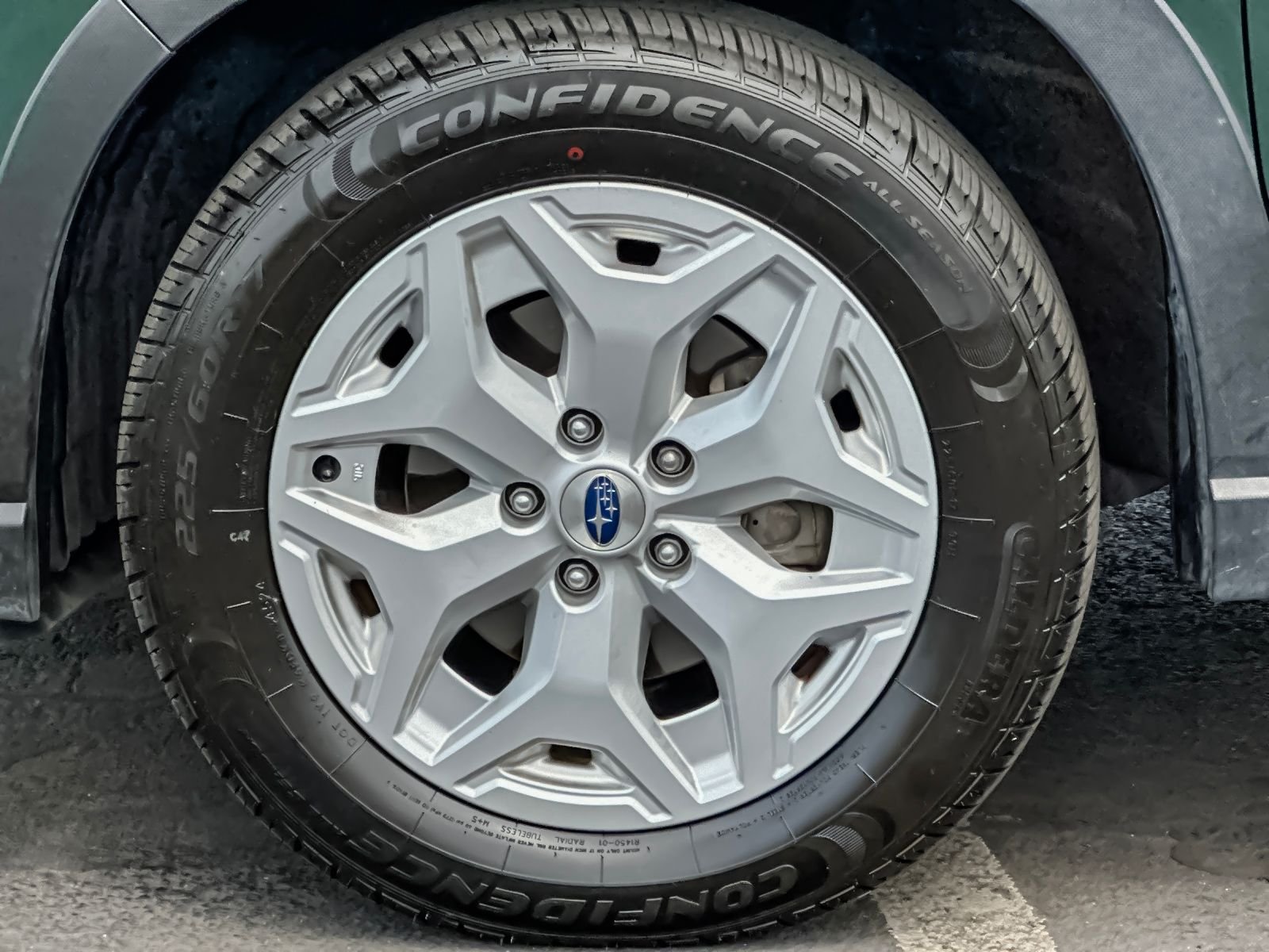 Used 2022 Green Subaru Base image 25