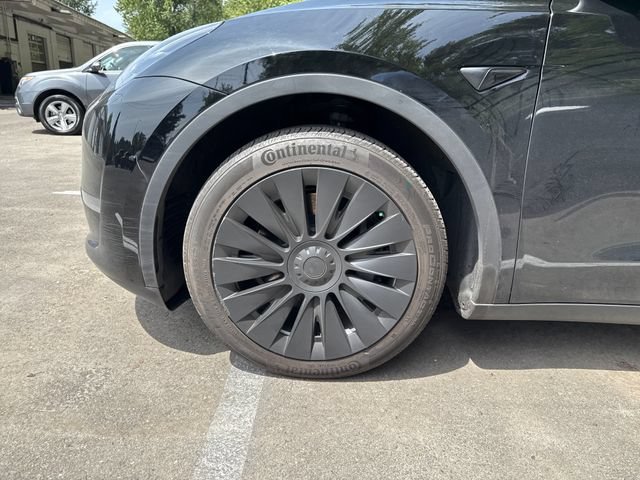 Used 2023 Solid Black Tesla Long Range image 22