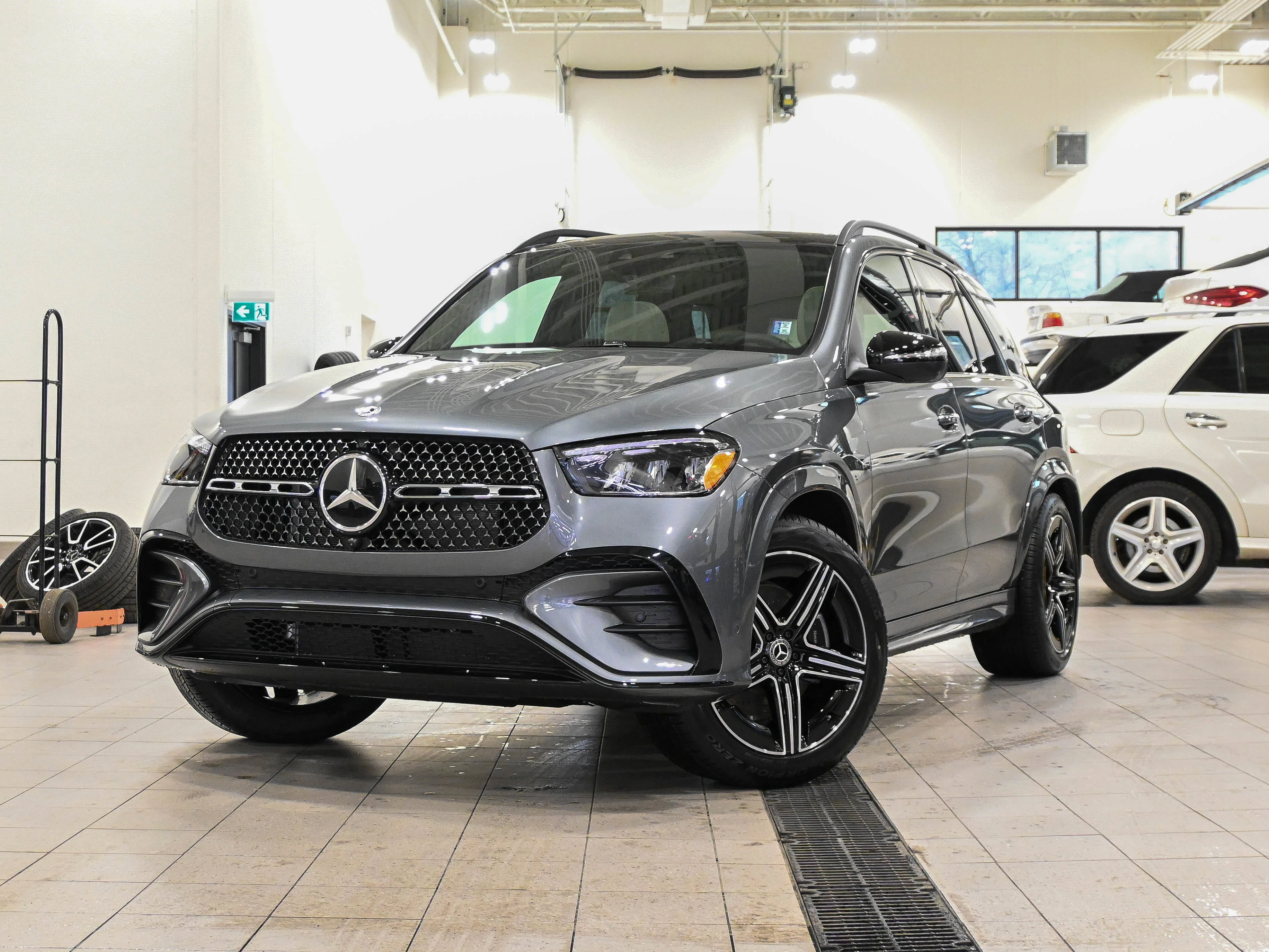 New 2026 992-Selenite Grey Mercedes-Benz GLE 450 image 1