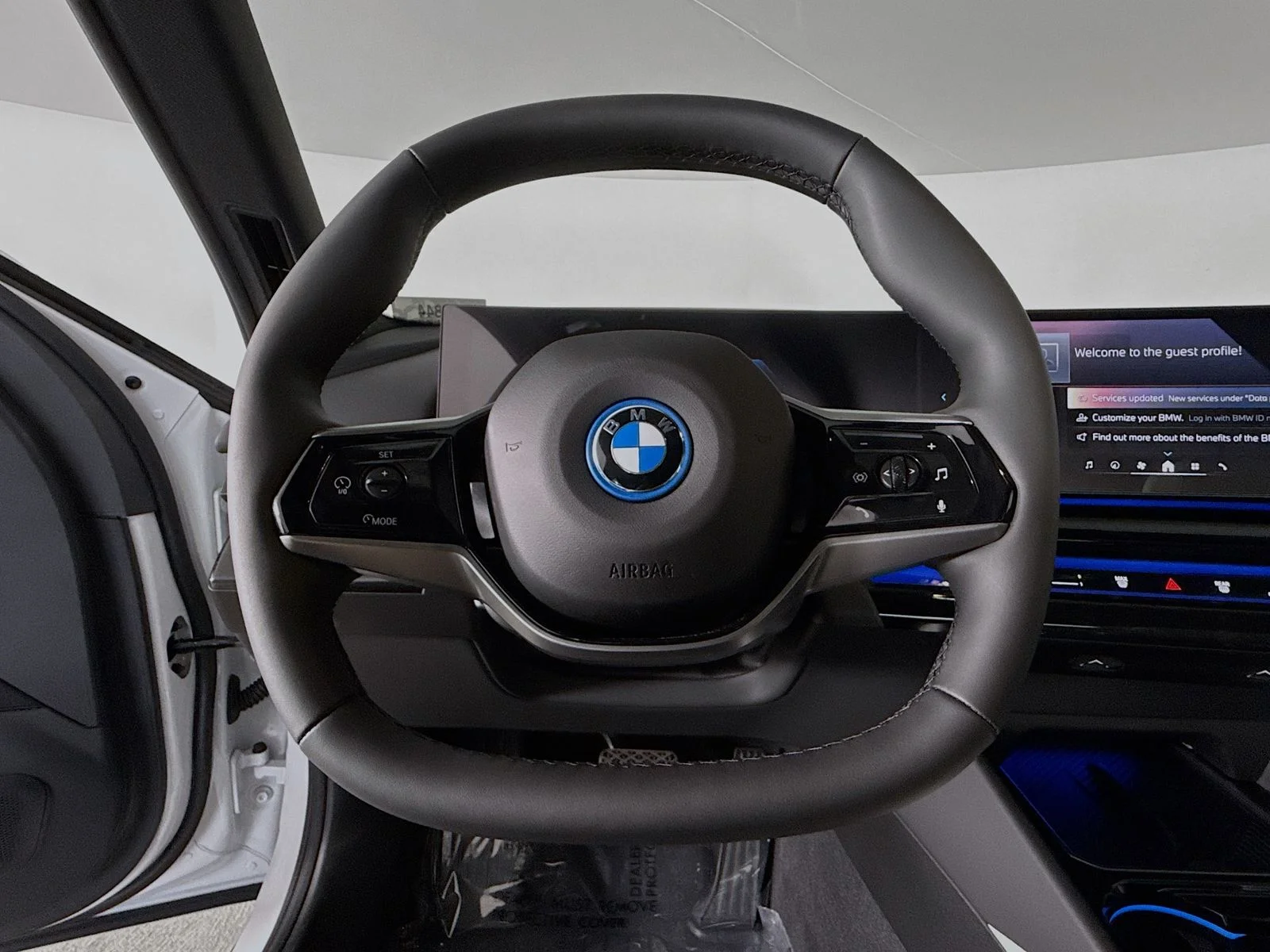 New 2026 Mineral White Metallic BMW eDrive40 image 11