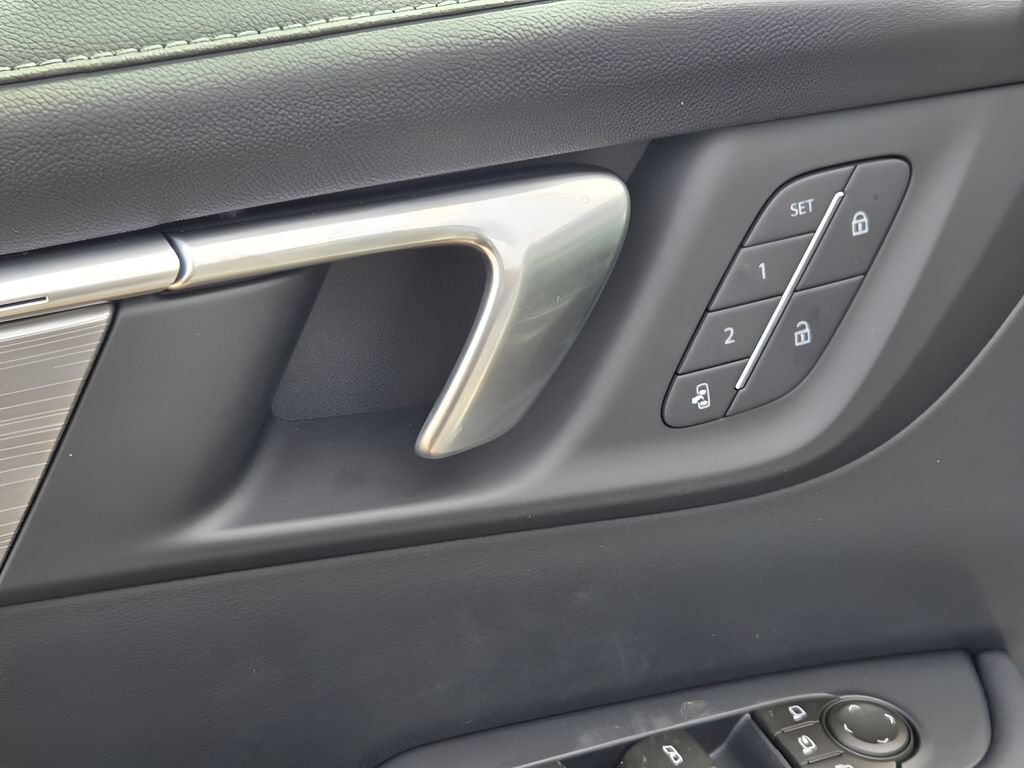 2026 Buick Enclave Preferred - Photo 23