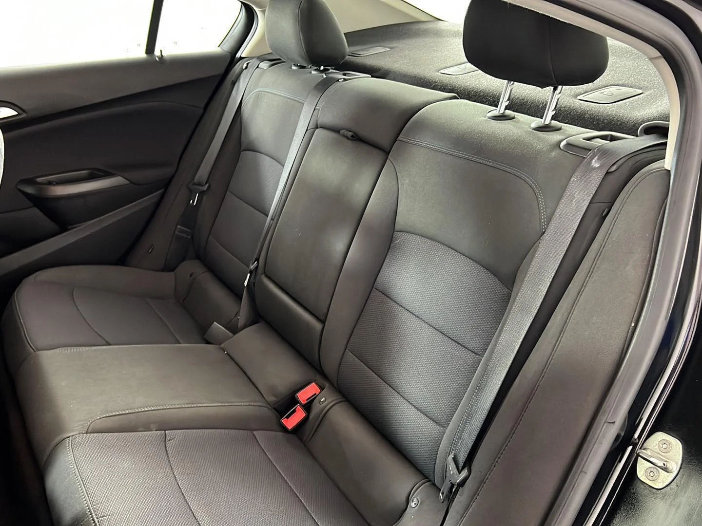 Used 2018 Mosaic Black Metallic Chevrolet LT image 21