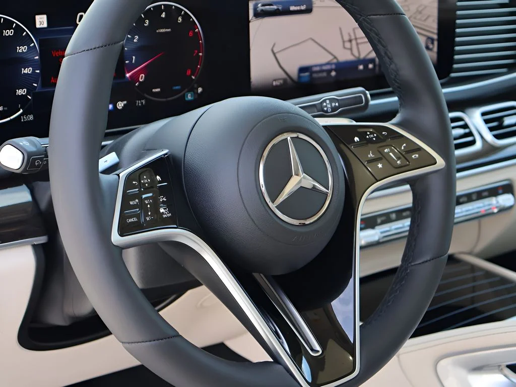New 2026 Polar White Mercedes-Benz GLS 450 image 21