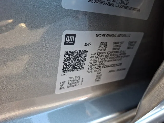 Used 2024 Gray Chevrolet RST image 27