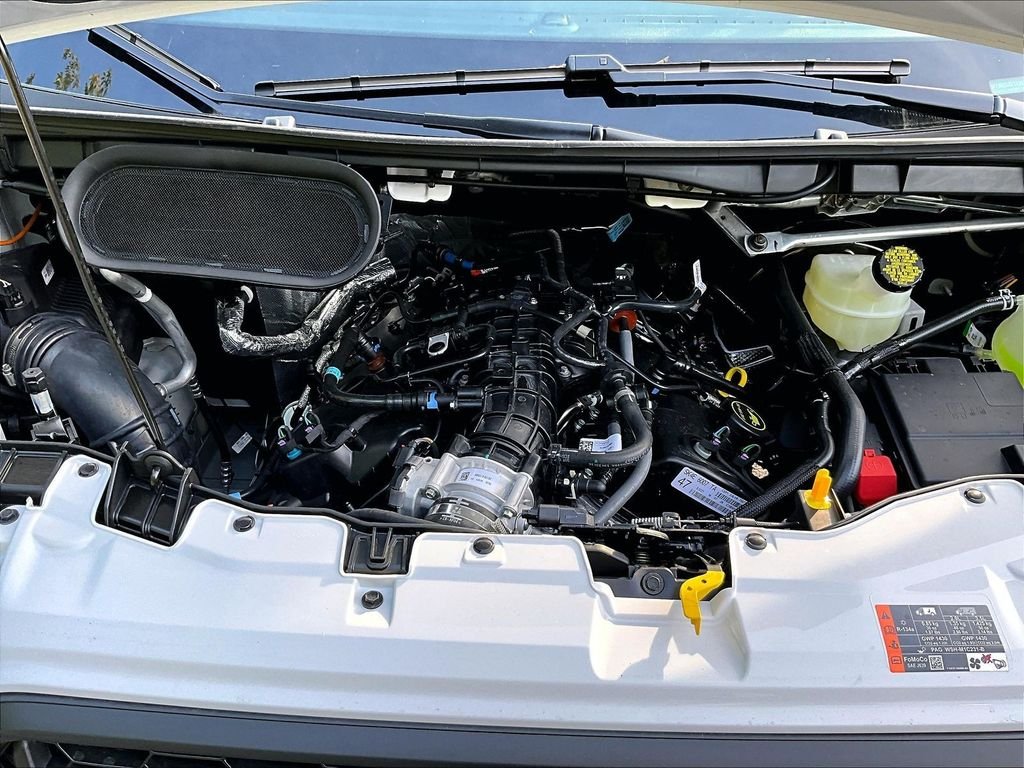 New 2026 Oxford White Ford Base image 10