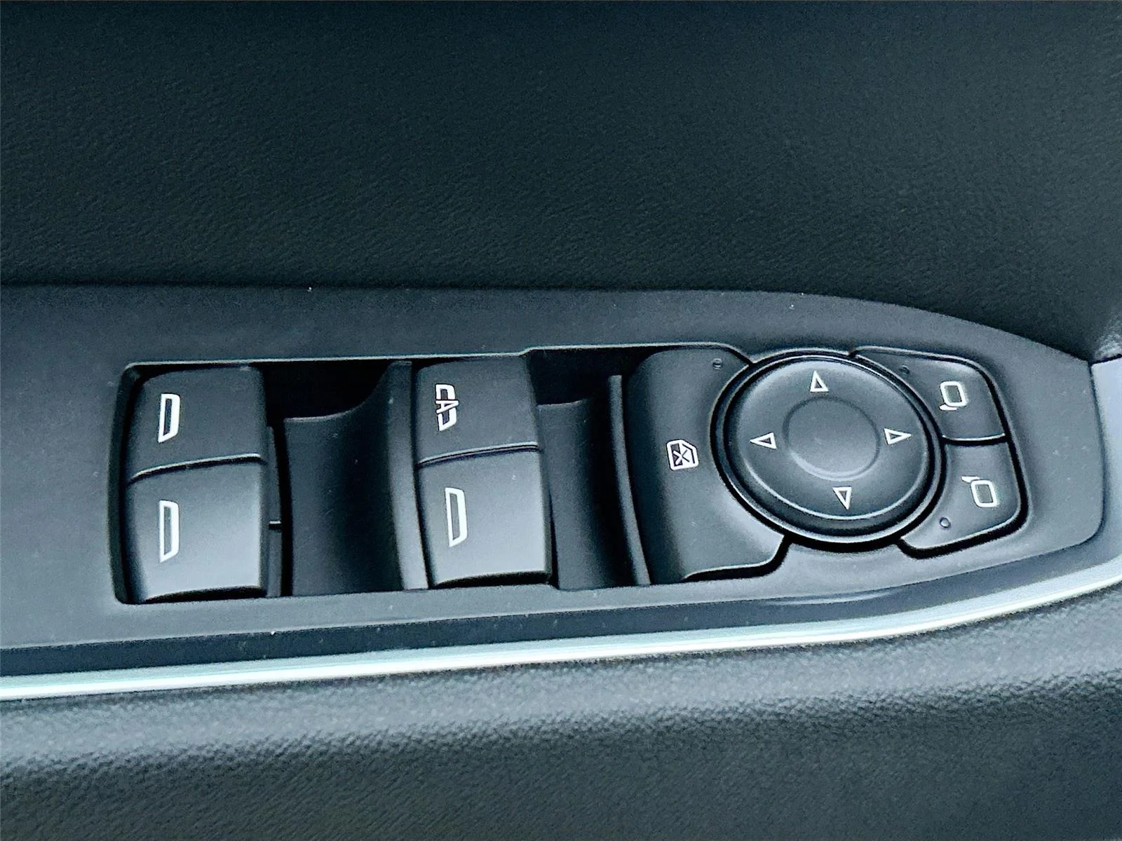 2026 Chevrolet Silverado 1500 RST - Photo 18