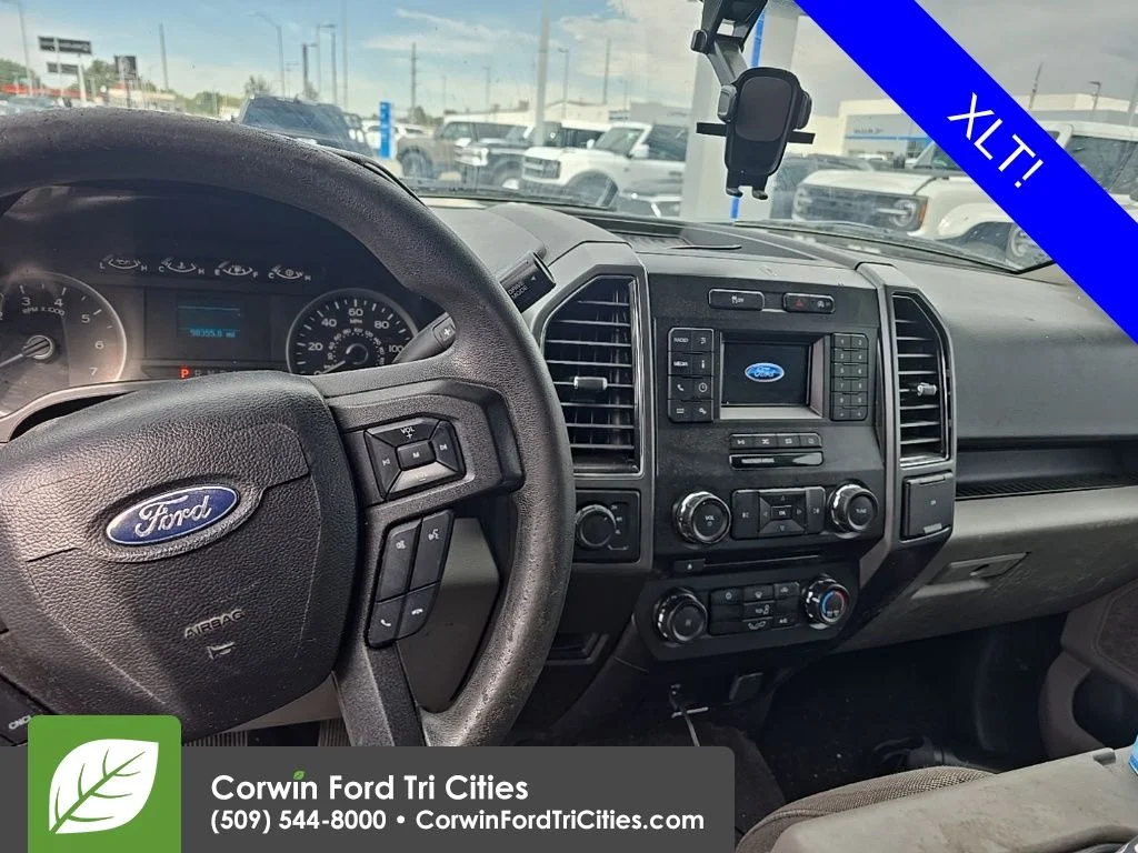 Used 2018 Silver Ford XLT image 12