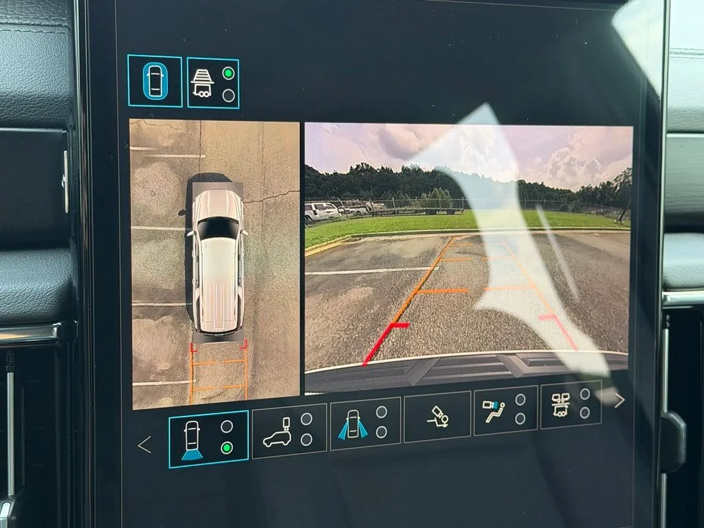 2026 GMC Yukon XL Denali - Photo 6