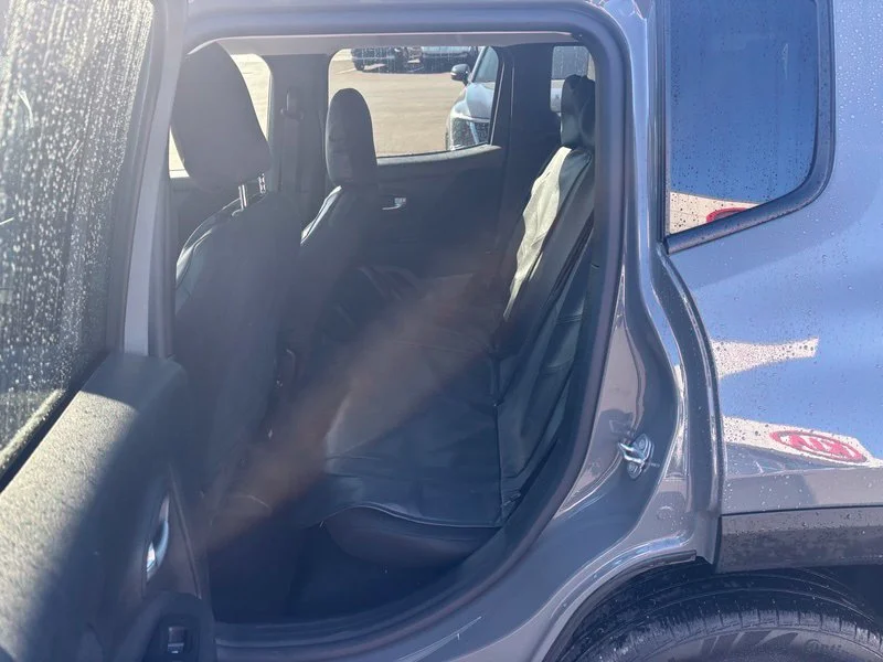 Used 2020 Gray Jeep Latitude image 10