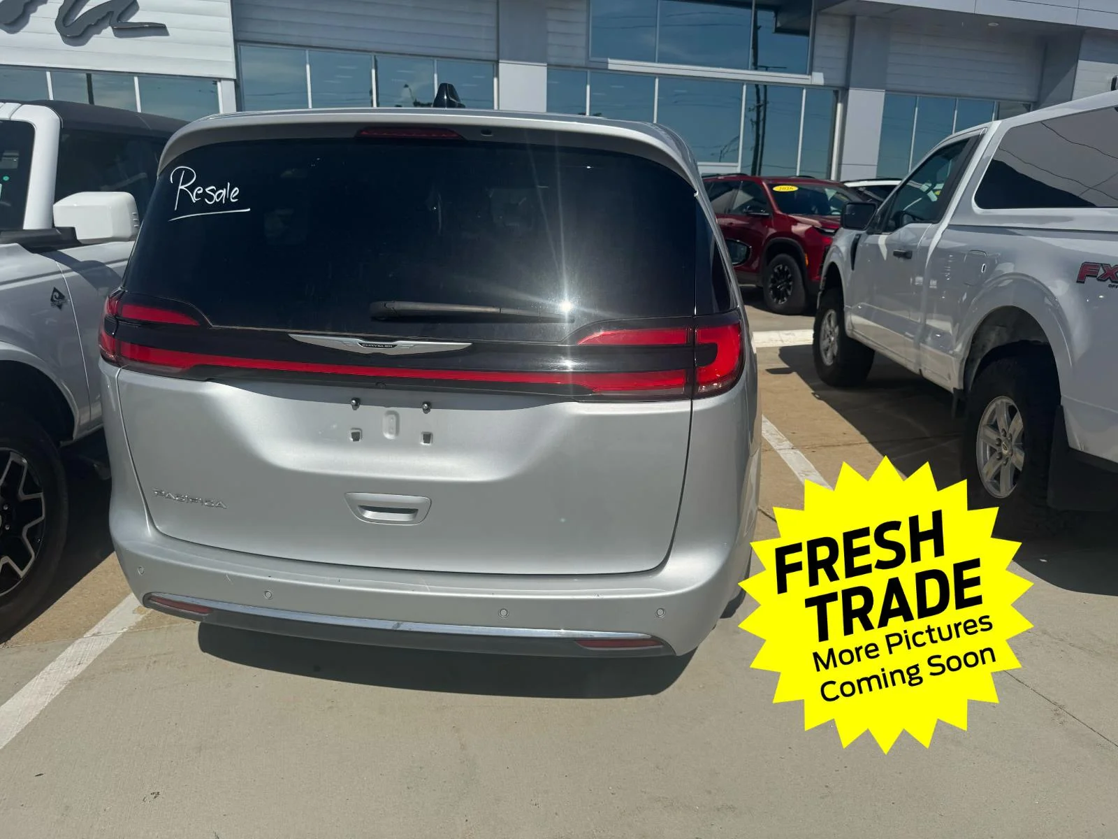 Used 2024 Silver Mist Clearcoat Chrysler Touring L image 4