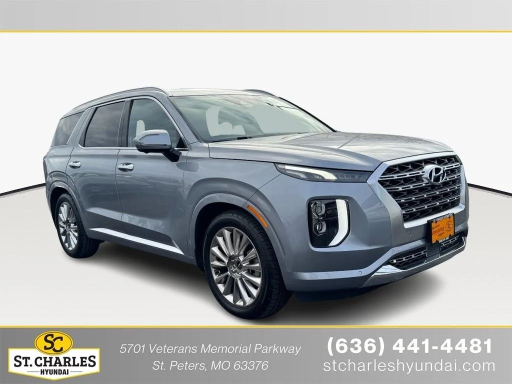 Used 2020 Silver Hyundai Limited image 1