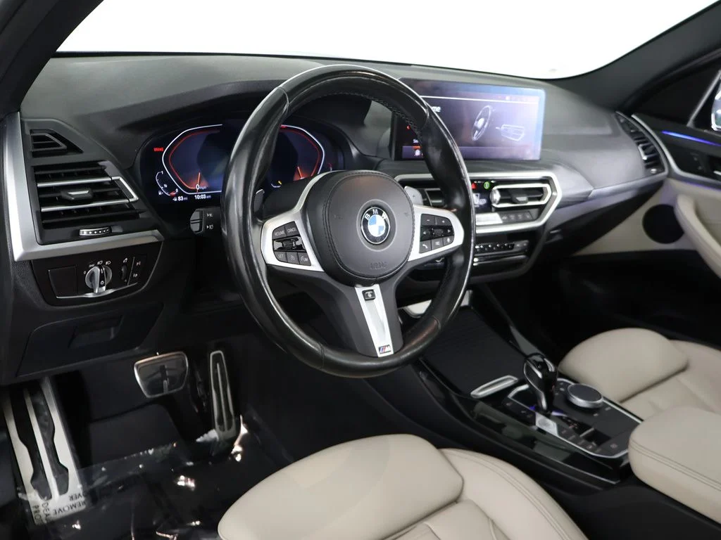 Used 2022 Carbon Black Metallic BMW xDrive30i image 30