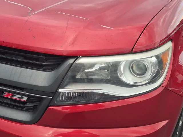 Used 2016 Red Chevrolet Z71 image 9