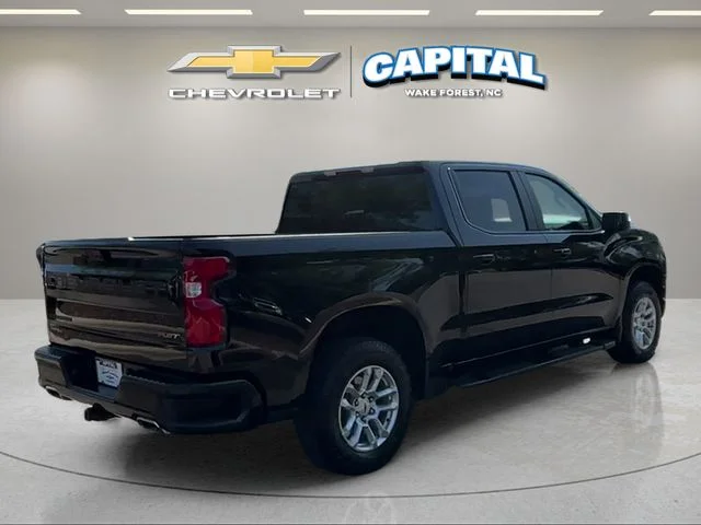 Used 2025 Black Chevrolet RST image 5