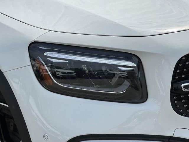 New 2026 Polar White Mercedes-Benz GLB 250 image 15