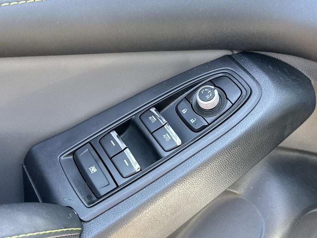 Used 2025 Silver Subaru Onyx Edition image 28