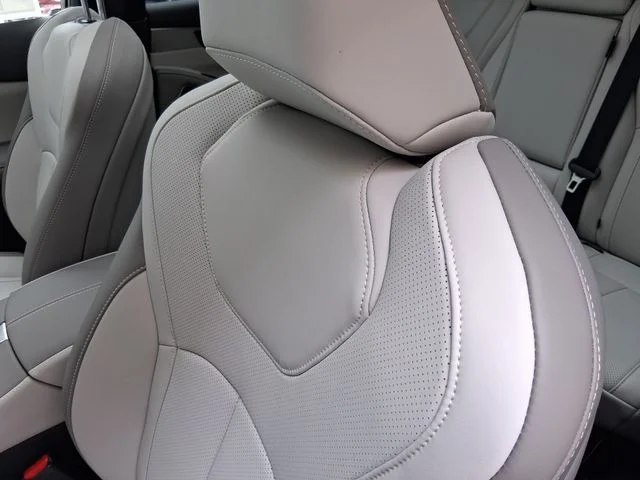 New 2027 HARBOR GRAY INFINITI Luxe FWD image 15